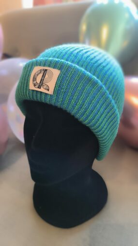 Ribbed Beanie – Green & Blue