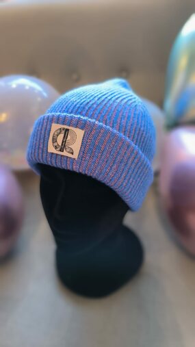 Ribbed Beanie – Simple Bue