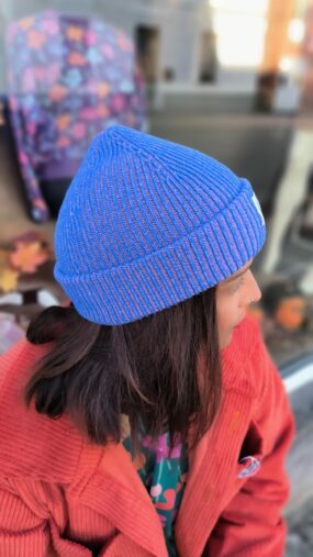 Alternative view of Beanie – Blue Lilac